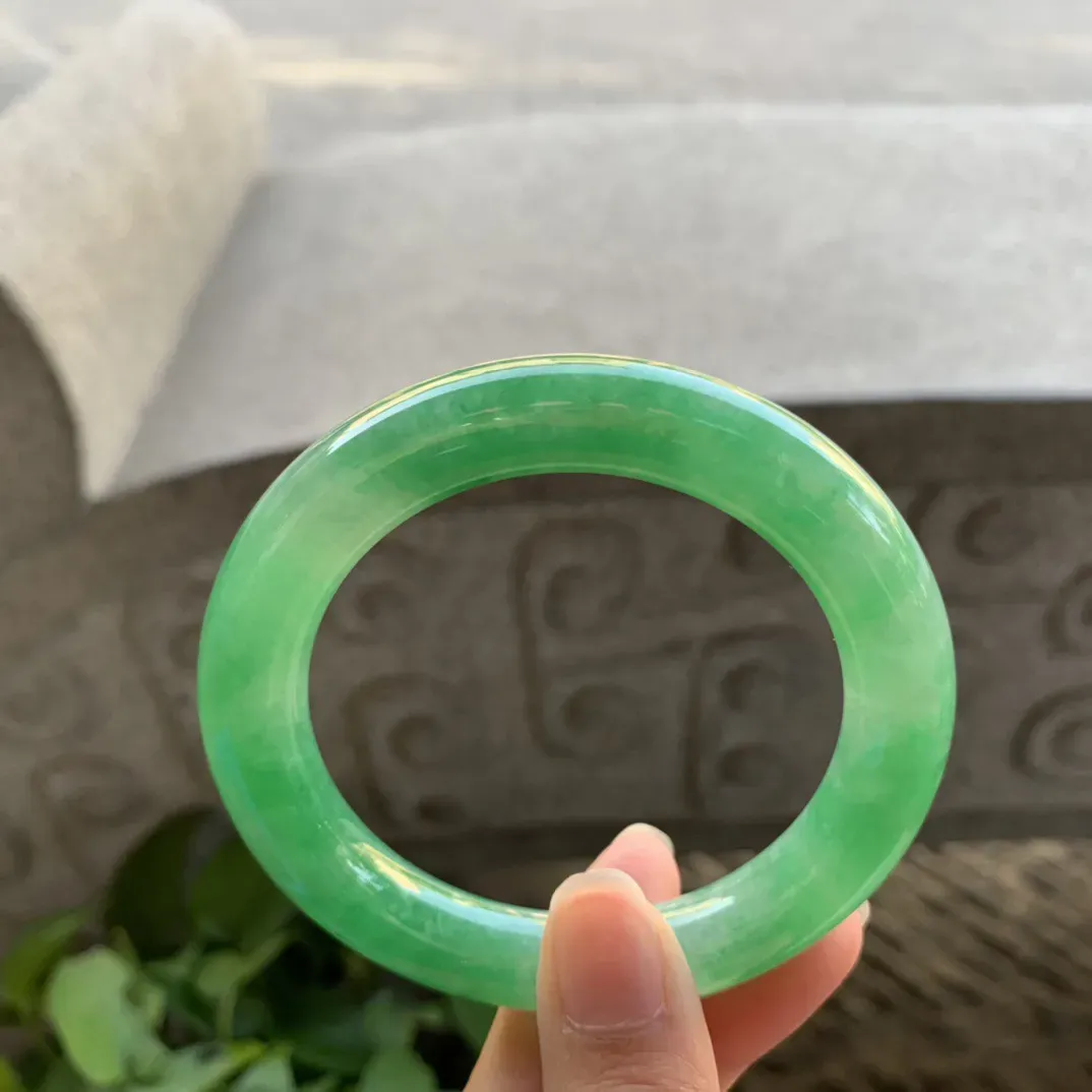 圈口55-10.6【冰满绿圆条手镯】圆条55 56可戴