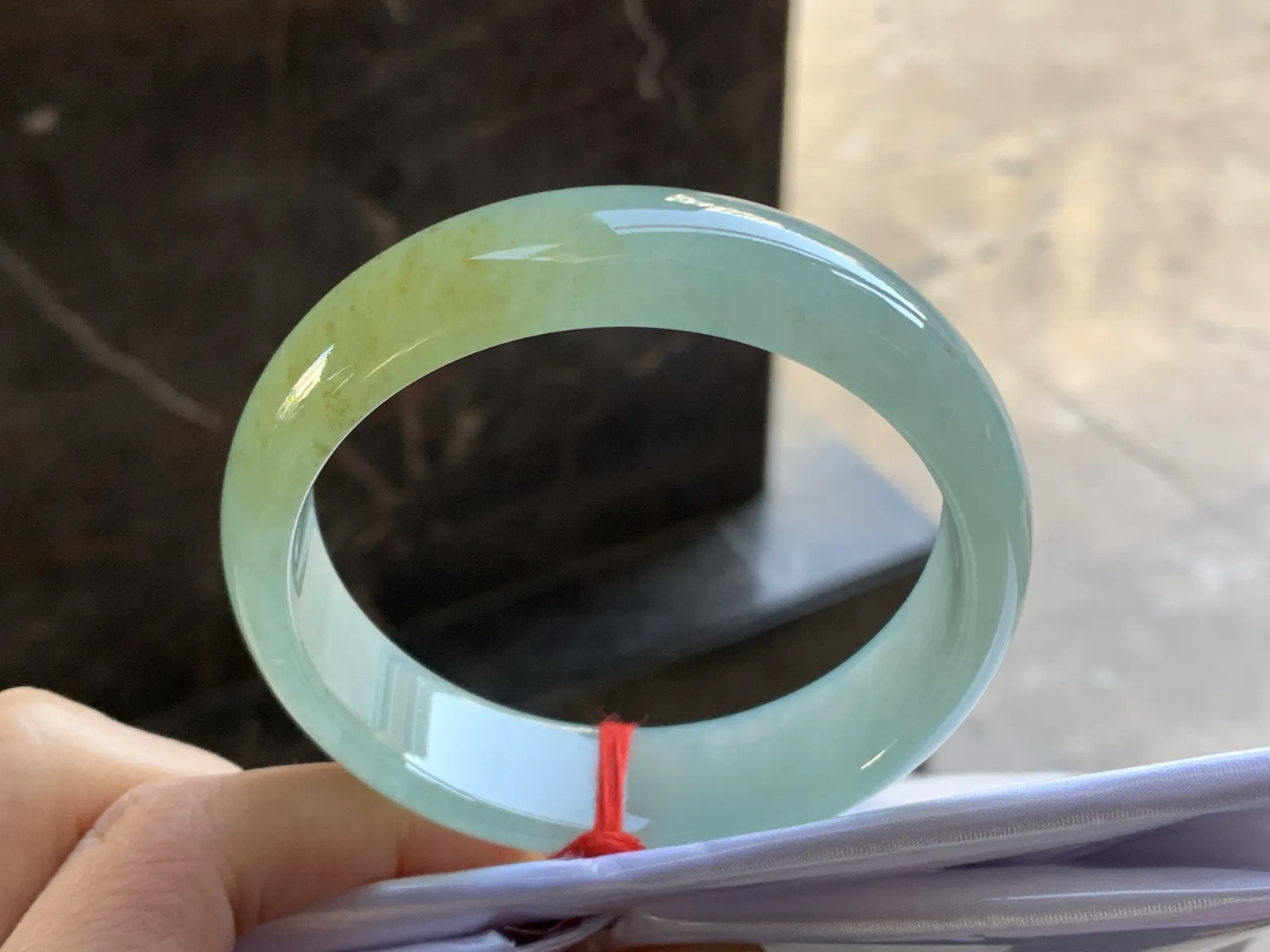 60-16.2-7.5

冰黄宽版手镯^_^水润冰透