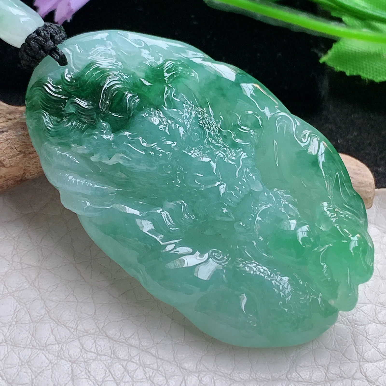 yl实拍62*37.3*11.6缅甸翡翠精雕龙牌项坠 厚装霸气神龙降瑞