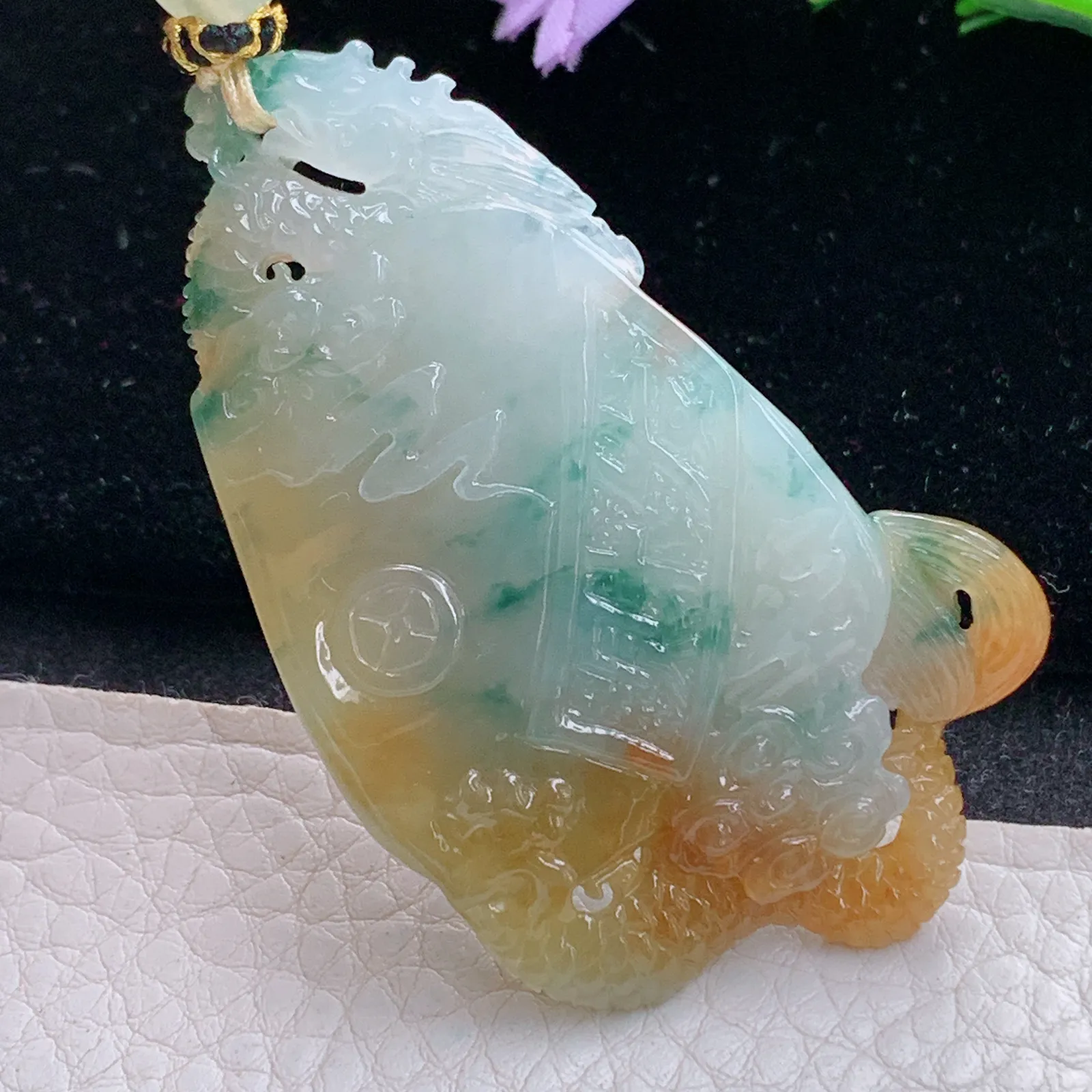 yl实拍62.5*36.8*9.8缅甸翡翠精雕冰三彩黄财神玉吊坠 玉挂件