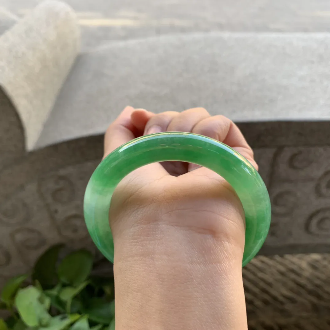 圈口55-10.6【冰满绿圆条手镯】圆条55 56可戴