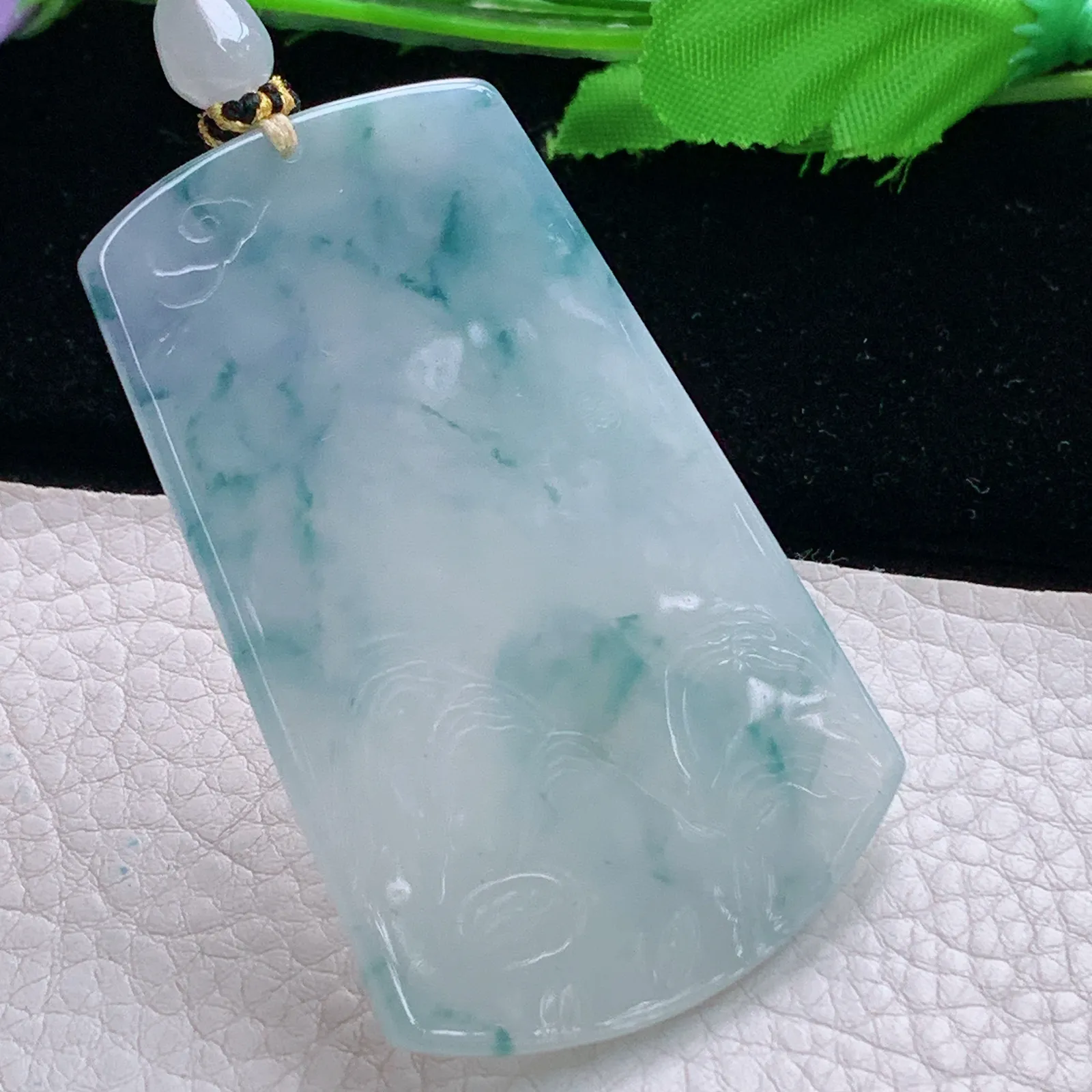 yl实拍65.5*42.5*5缅甸翡翠精雕冰胶飘紫花山水观音 玉观音玉吊坠