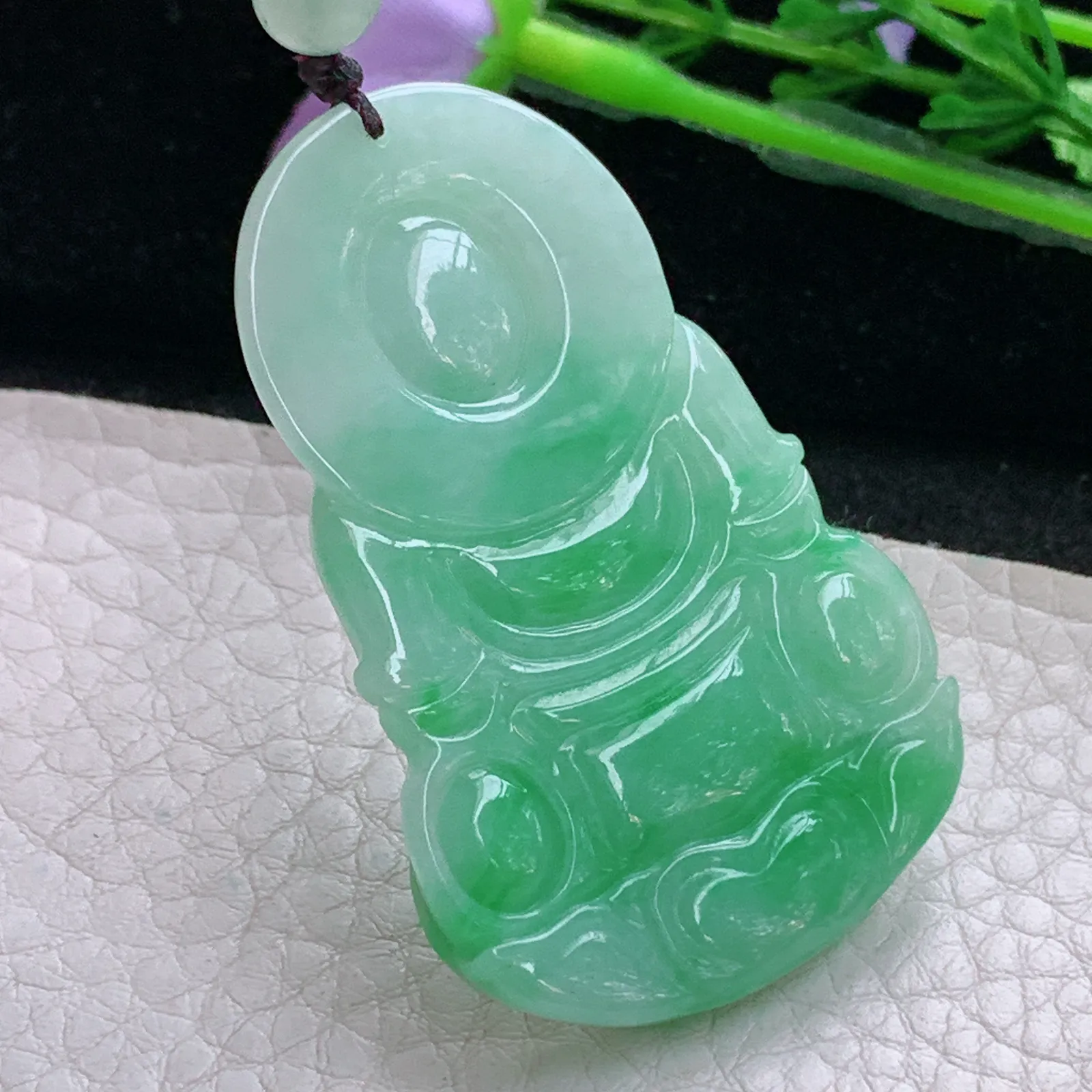 zen实拍50.8*32.6*6天然缅甸翡翠辣绿玉观音玉吊坠 玉挂件