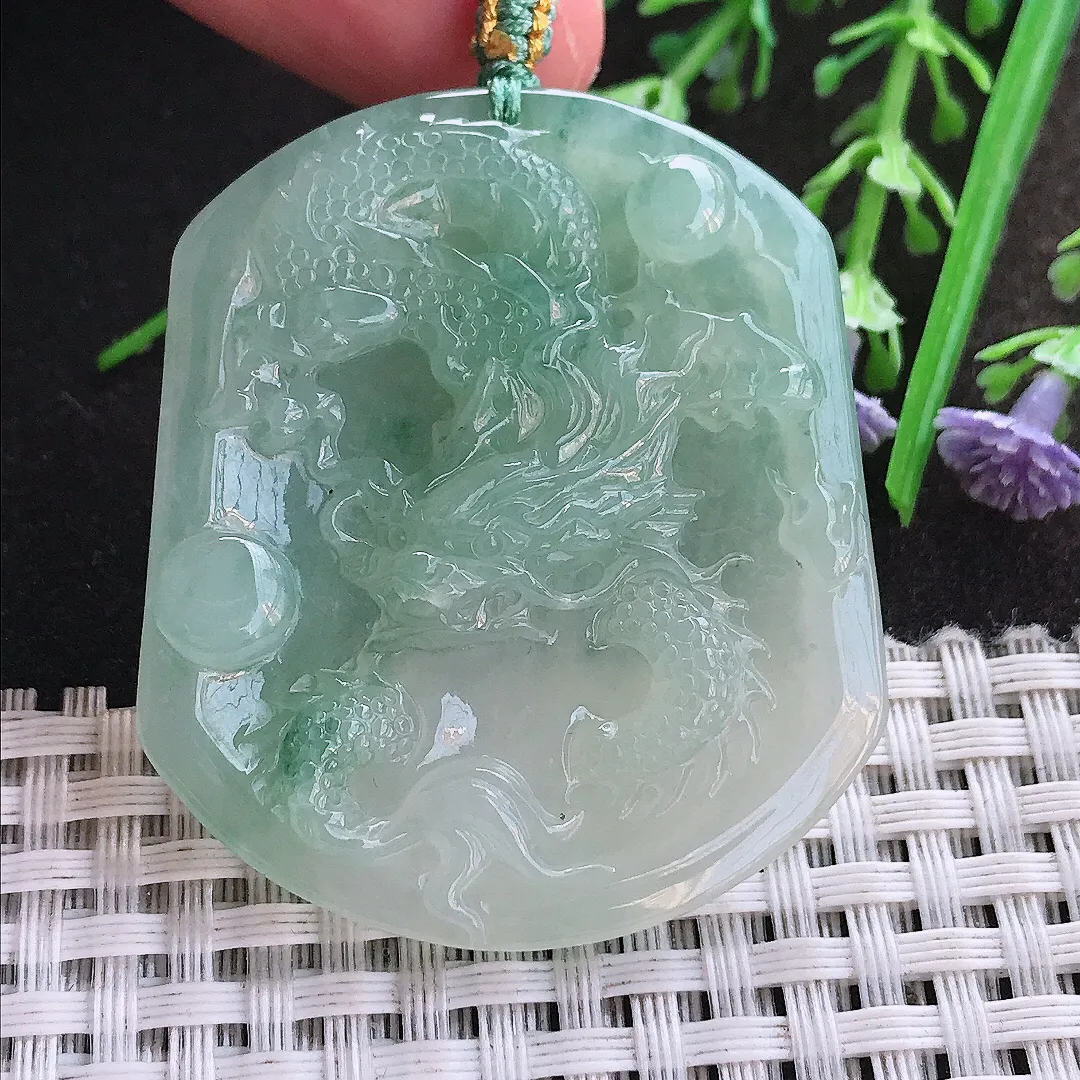 实拍A货翡翠47.5/41/5.6老坑冰胶水灵冰晴绿龙牌吊坠翡翠挂件