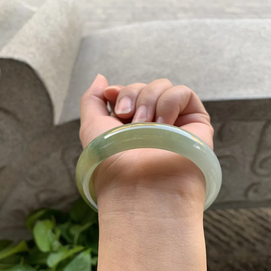 圈口55.7-12.4-8.3 【黄翡正圈手镯】正圈55 56可戴