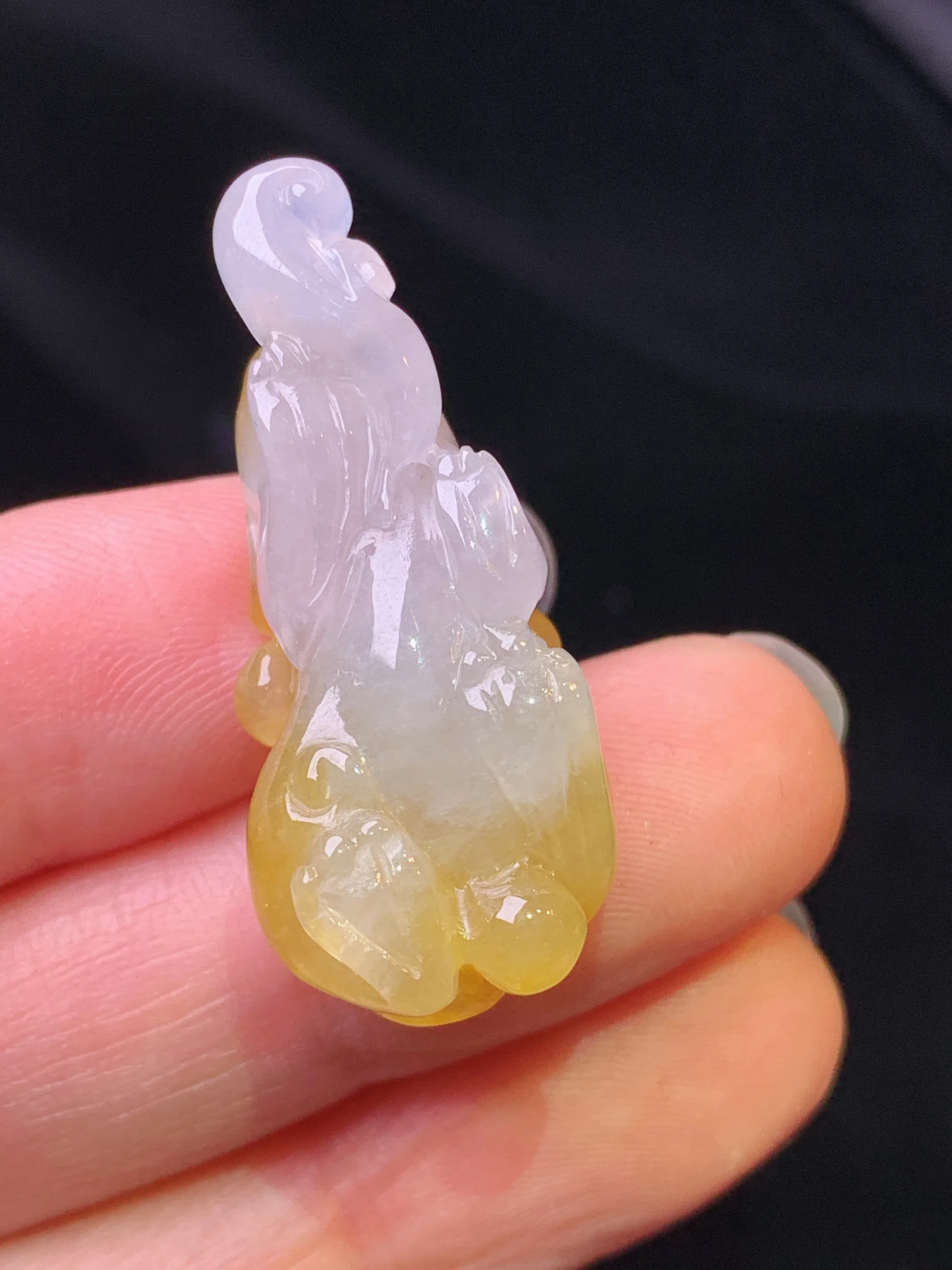 黄翡貔貅吊坠 玉质细腻 色泽艳丽清新 整体尺寸34*14.3*12.5