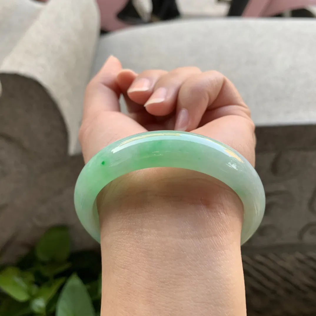 小圈口52.6-12.7-7.7 【飘阳绿正圈手镯】正圈52 53可戴