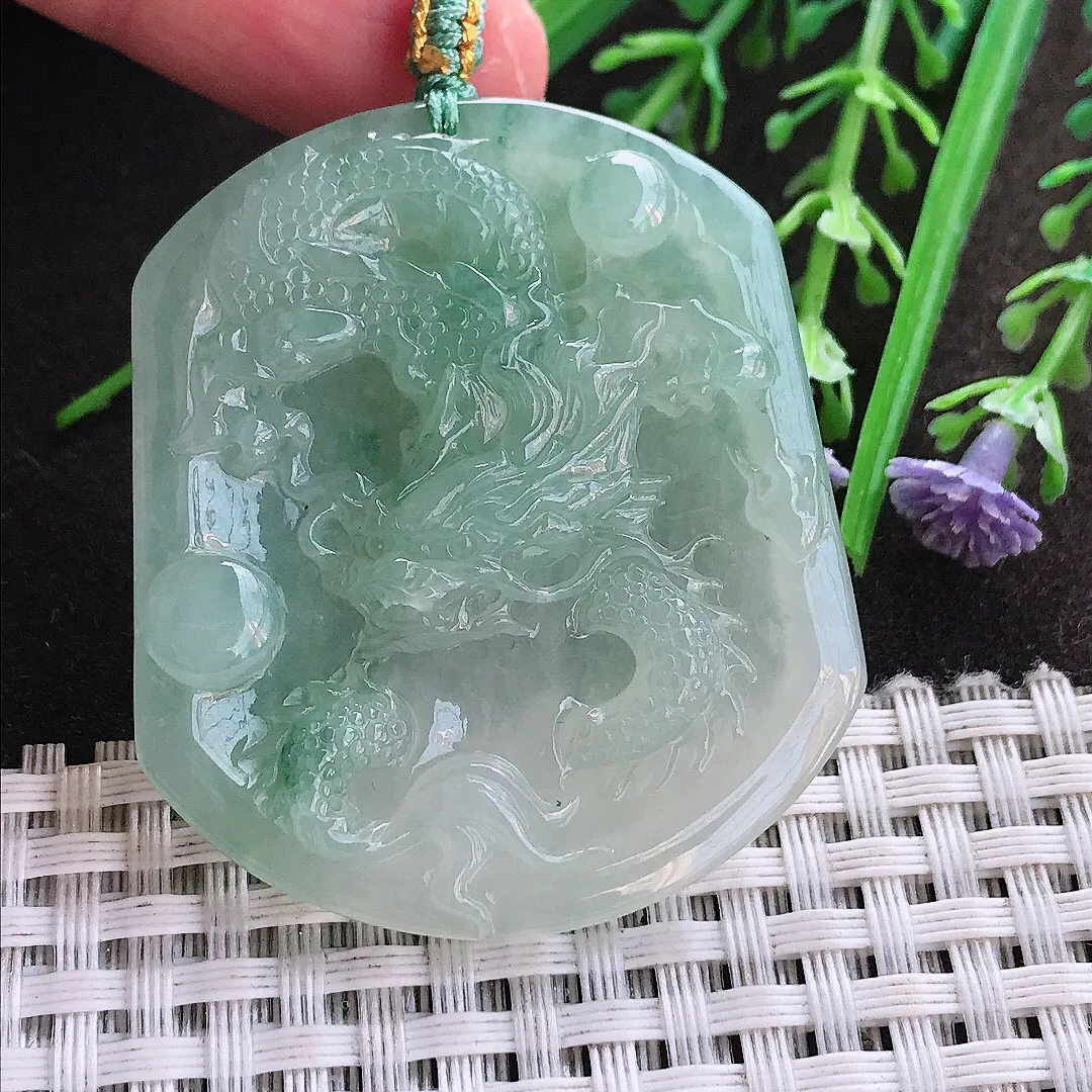 实拍A货翡翠47.5/41/5.6老坑冰胶水灵冰晴绿龙牌吊坠翡翠挂件