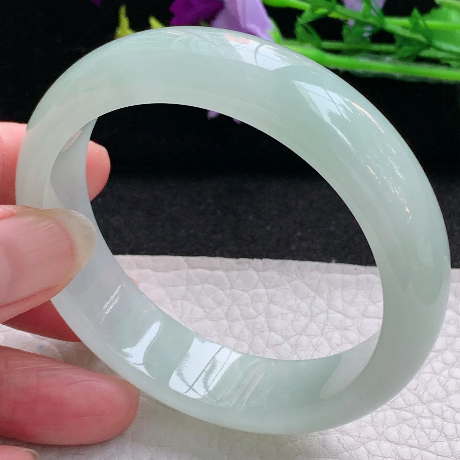 yq实拍56*15.3*7.8轮胎镯 天然缅甸翡翠浅绿冰晴玉手镯宽边玉手环