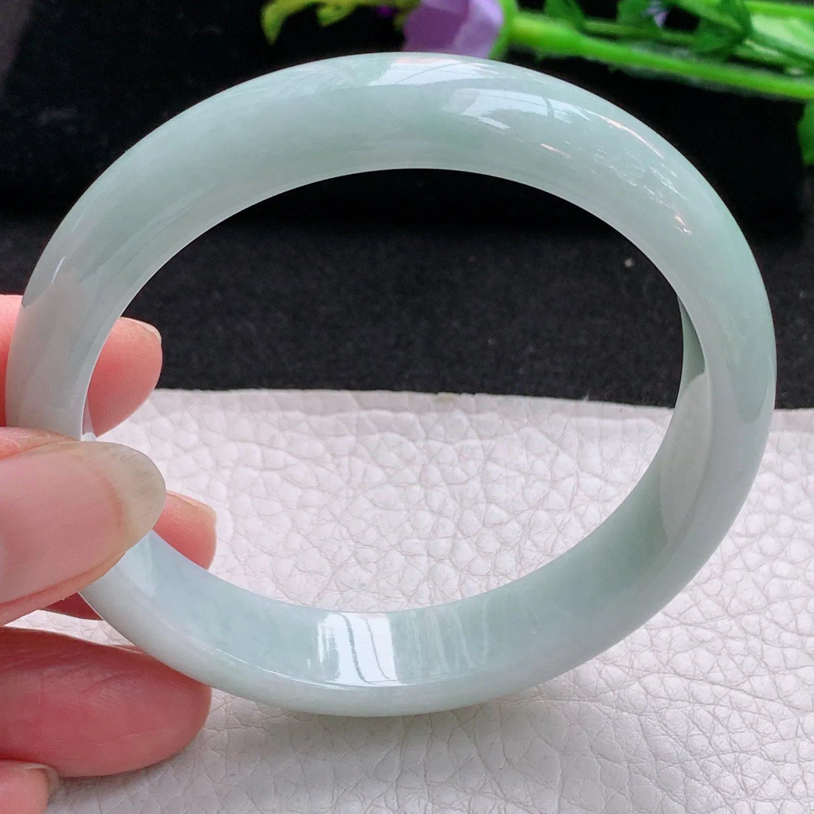 nr实拍58*12.8*7.3平安镯 天然缅甸翡翠浅绿玉手镯宽边玉手环