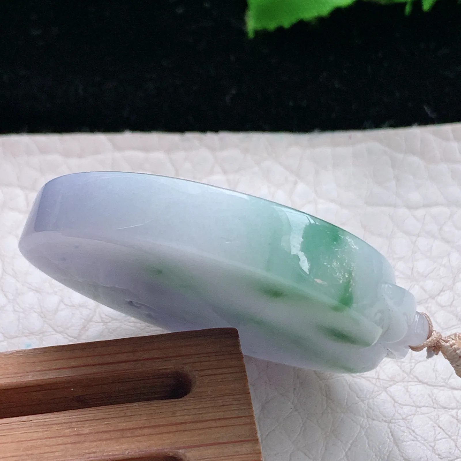 cys实拍45.2*36.6*8缅甸翡翠精雕春带彩心心相印 心形玉吊坠