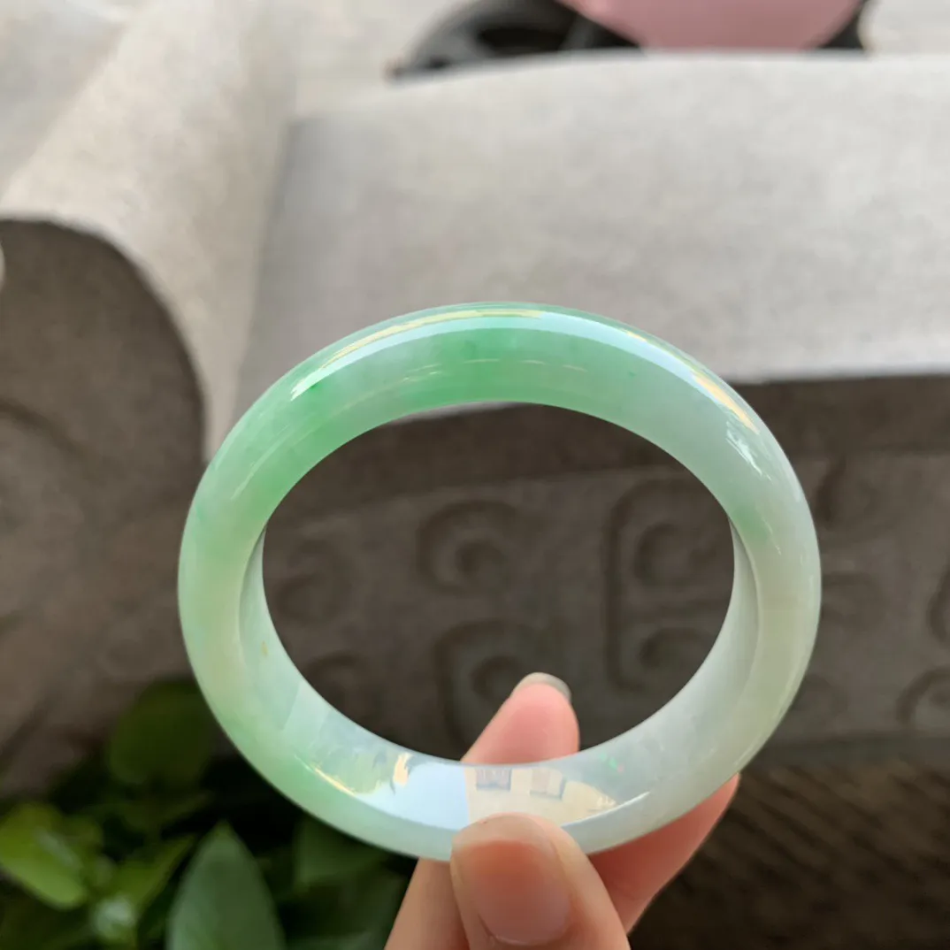 小圈口52.6-12.7-7.7 【飘阳绿正圈手镯】正圈52 53可戴