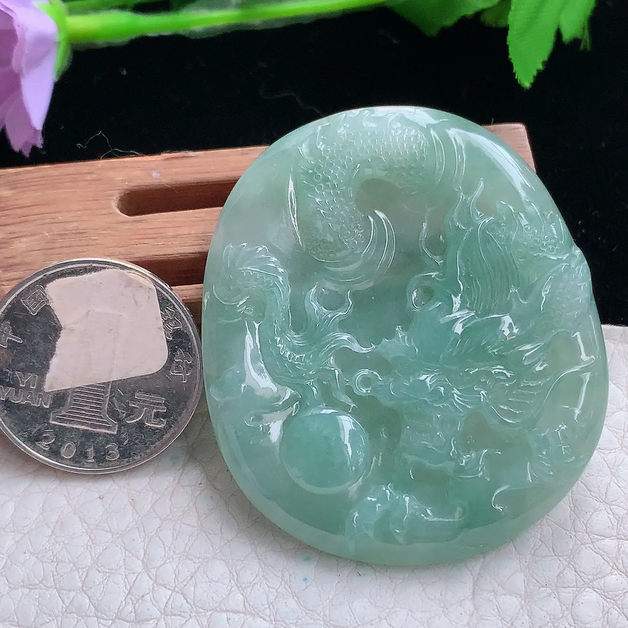 kh实拍51.2*44.5*5.5缅甸翡翠精雕满色晴水霸气龙牌 龙行天下玉吊坠 玉挂件