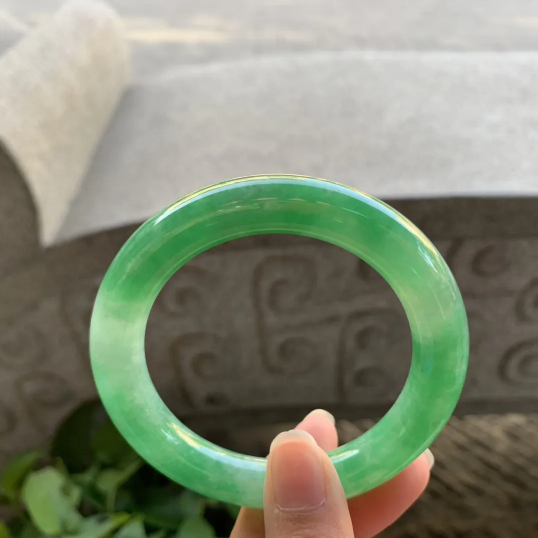 圈口55-10.6【冰满绿圆条手镯】圆条55 56可戴