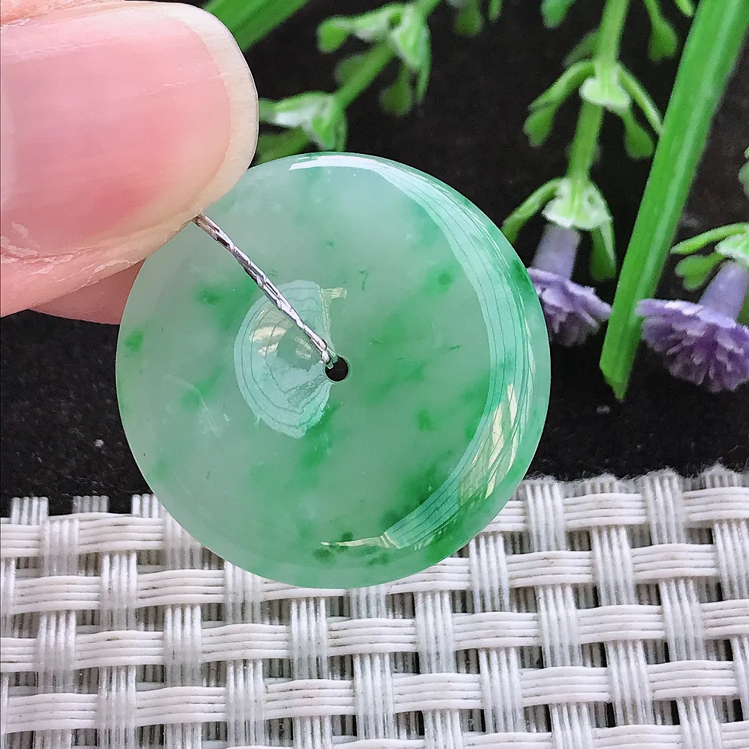 实拍A货翡翠26.3/5.4老坑精美冰润飘阳绿平安扣吊坠翡翠玉扣挂件