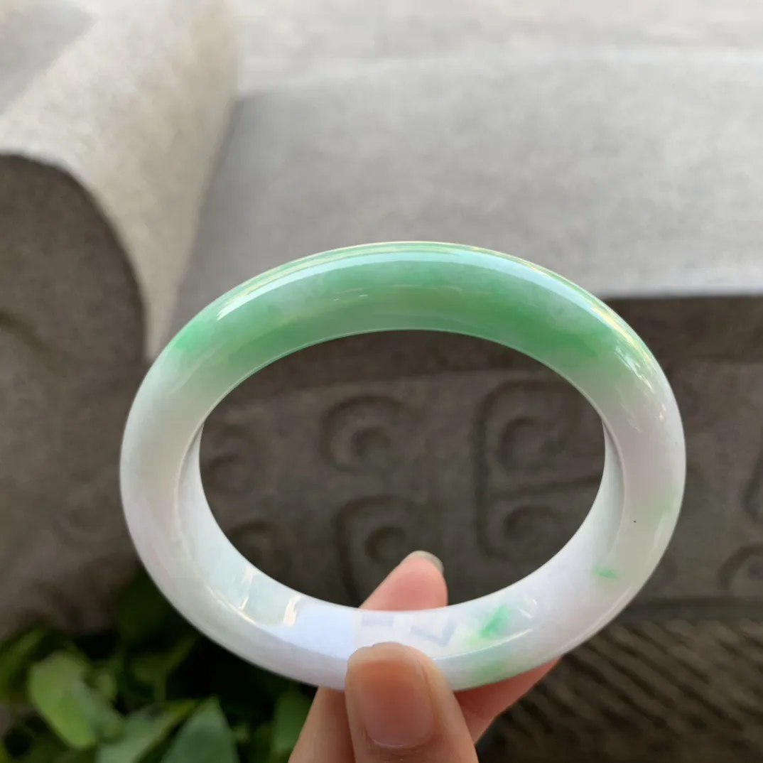 大圈口60.3-53.8-13.4-9.5 【飘绿贵妃手镯】贵妃60 61可戴