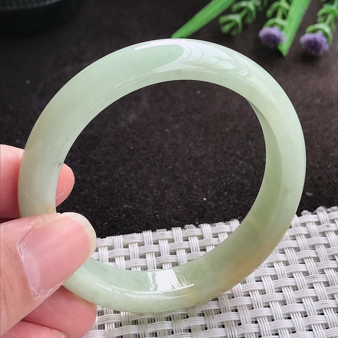 实拍A货翡翠53/12.2/7.8老坑精美特色黄翡手镯宽边翡翠玉镯女款