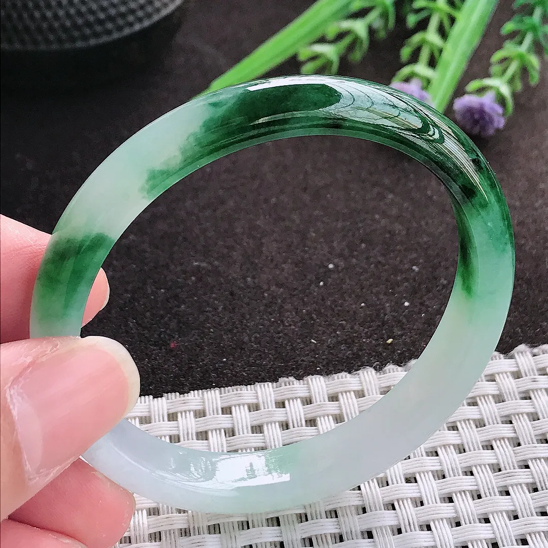 实拍A货翡翠53.5/48.5/9.8/6.3老坑冰胶特色飘花贵妃手镯宽边翡翠玉镯女款