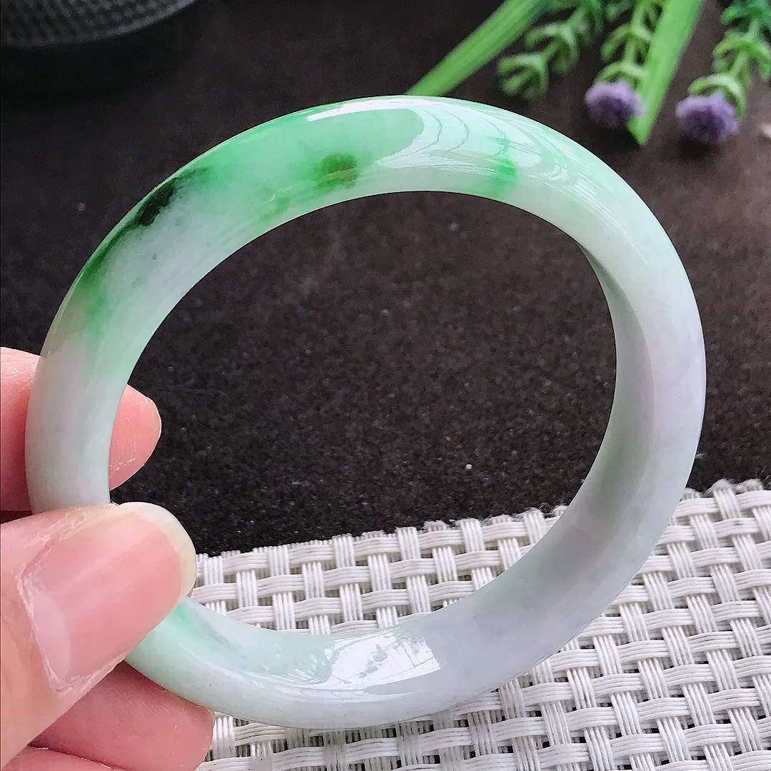 实拍A货翡翠56.5/12.3/7.8老坑精美飘阳绿手镯宽边翡翠玉镯女款