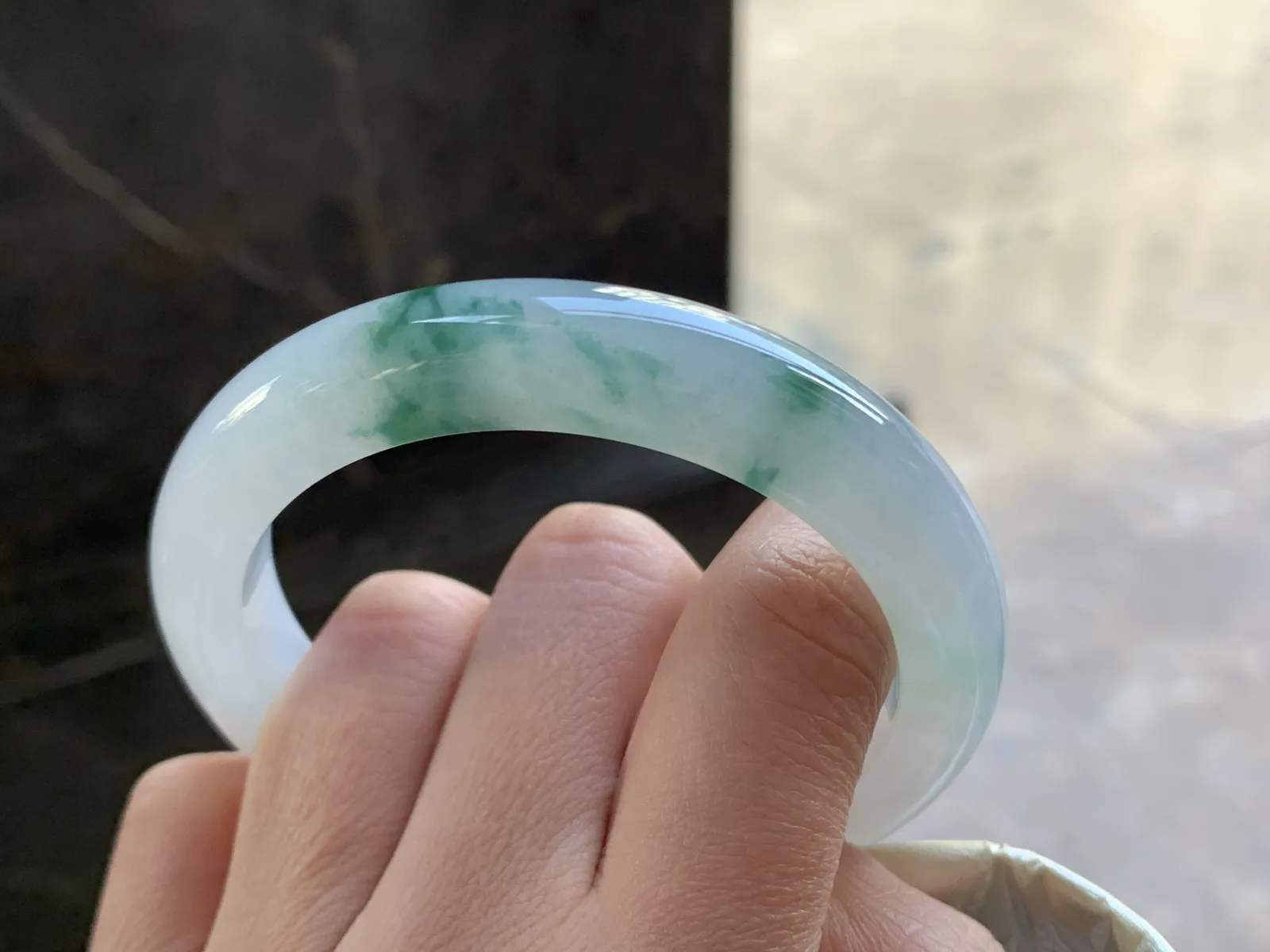 54.5-10.4-8.5

蓝花手镯^_^飘花灵韵