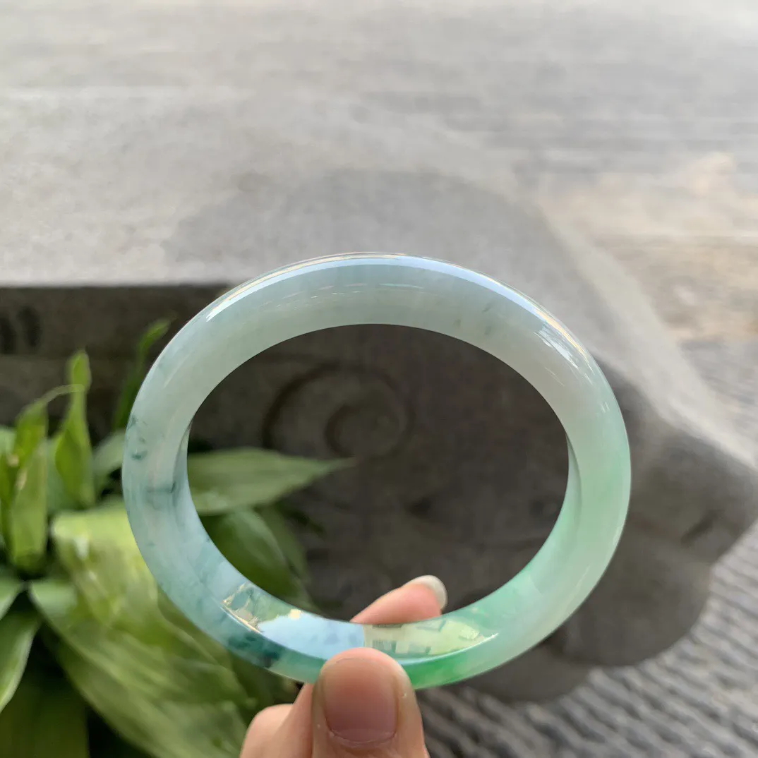 大圈口63.4-11.5-9.1 【阳绿飘花正圈手镯】正圈63 64可戴