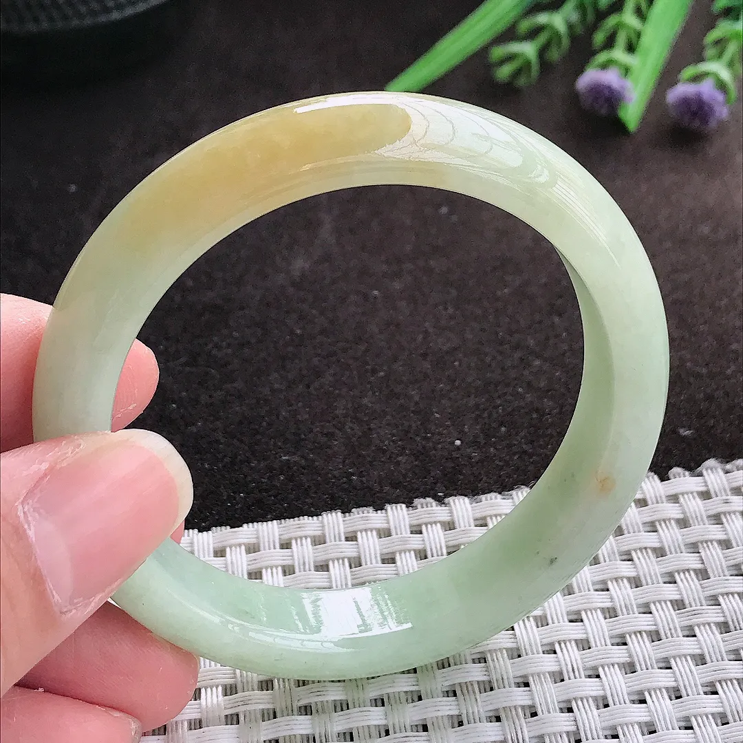 实拍A货翡翠53/12.2/7.8老坑精美特色黄翡手镯宽边翡翠玉镯女款