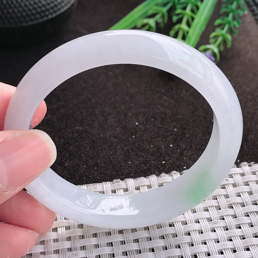 实拍A货翡翠54.5/49.5/13/7.7老坑冰胶果冻白净贵妃手镯宽边翡翠玉镯女款