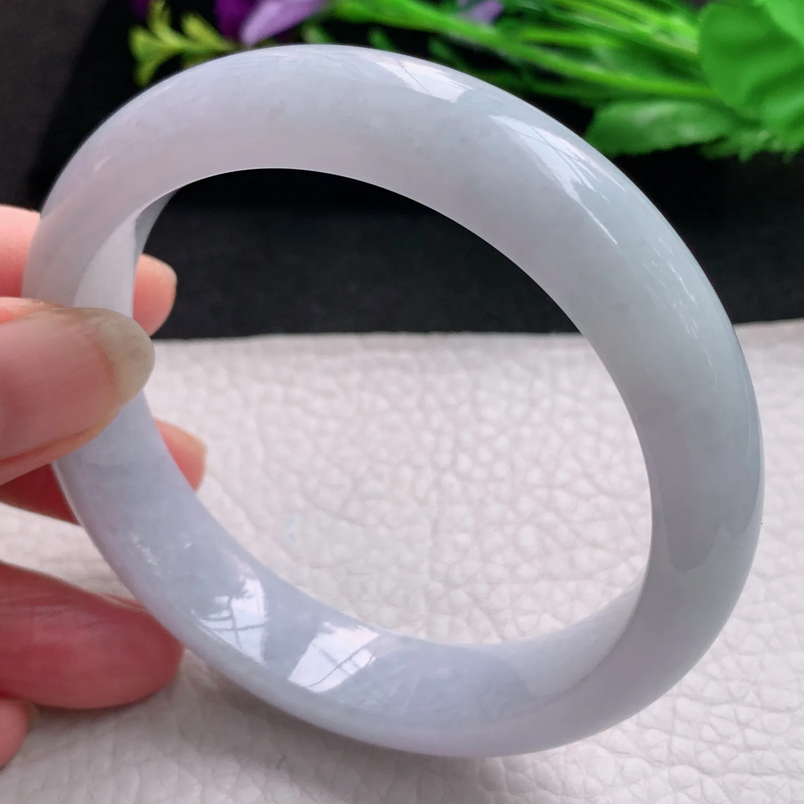 js实拍59*13.8*8.5平安镯 天然缅甸翡翠淡紫底水润玉手镯 宽边玉手环