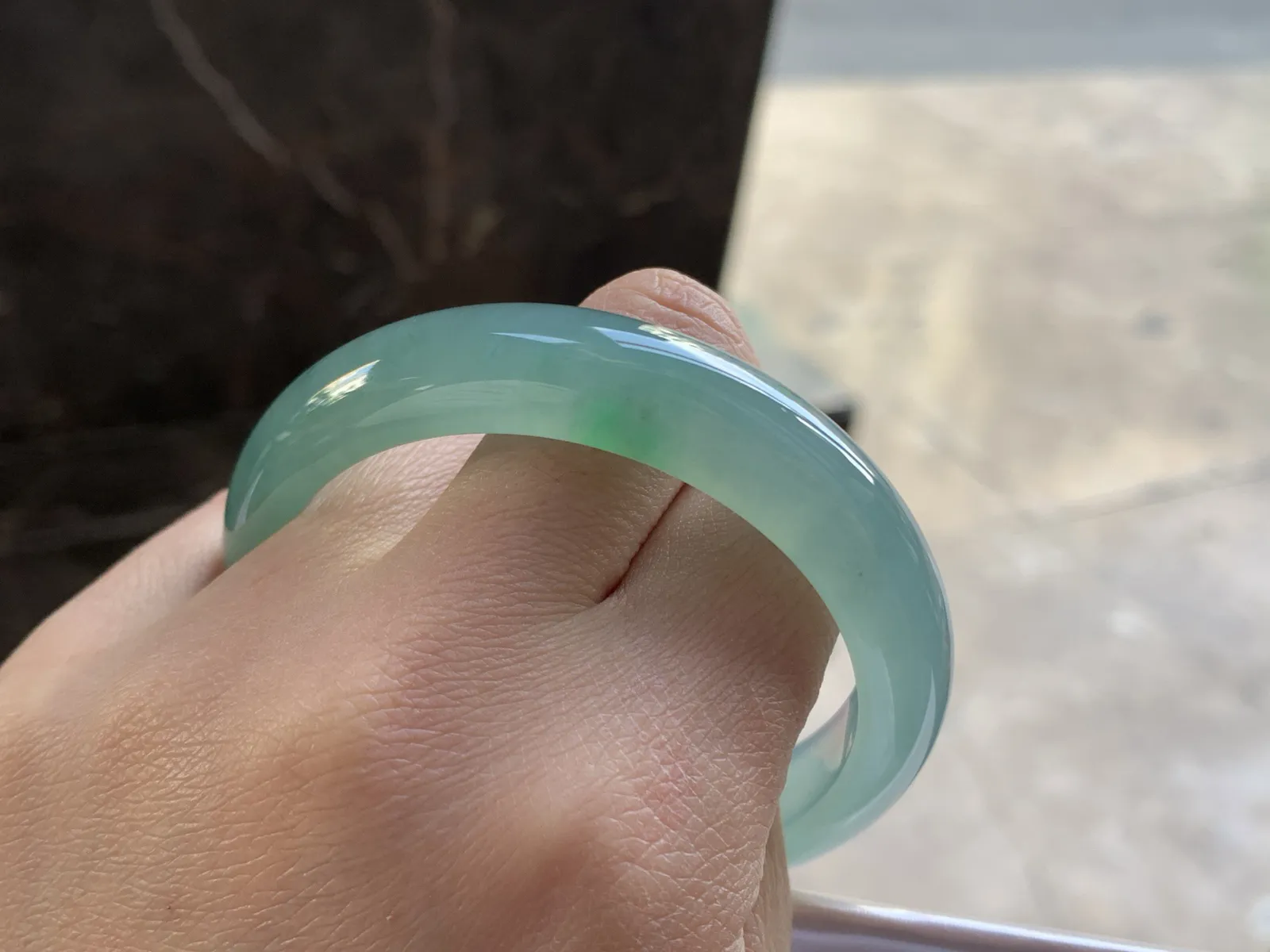 53.5-12.3-7.5

蓝水手镯^_^鲜艳