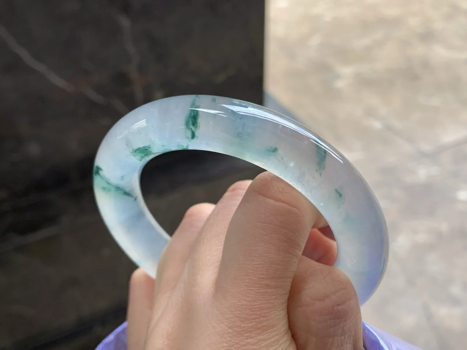 56-12.5

高冰蓝花圆条手镯 冰透 飘花浓郁