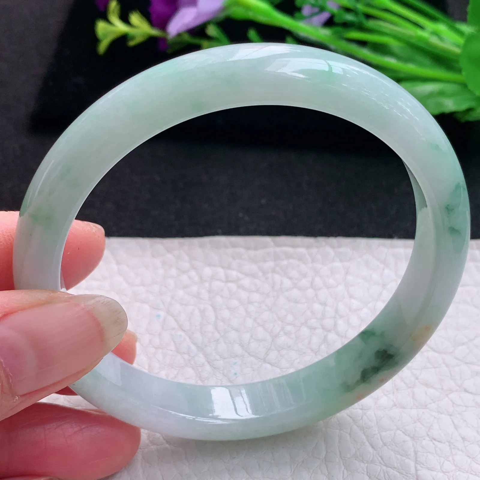 js大圈口61*11*7.3平安镯 天然缅甸翡翠三彩水润玉手镯 宽边玉手环