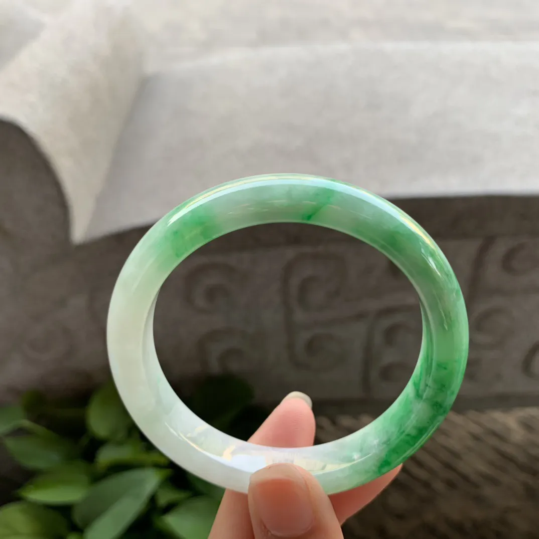 圈口55.3-11.4-8 【辣阳绿正圈手镯】正圈55 56可戴