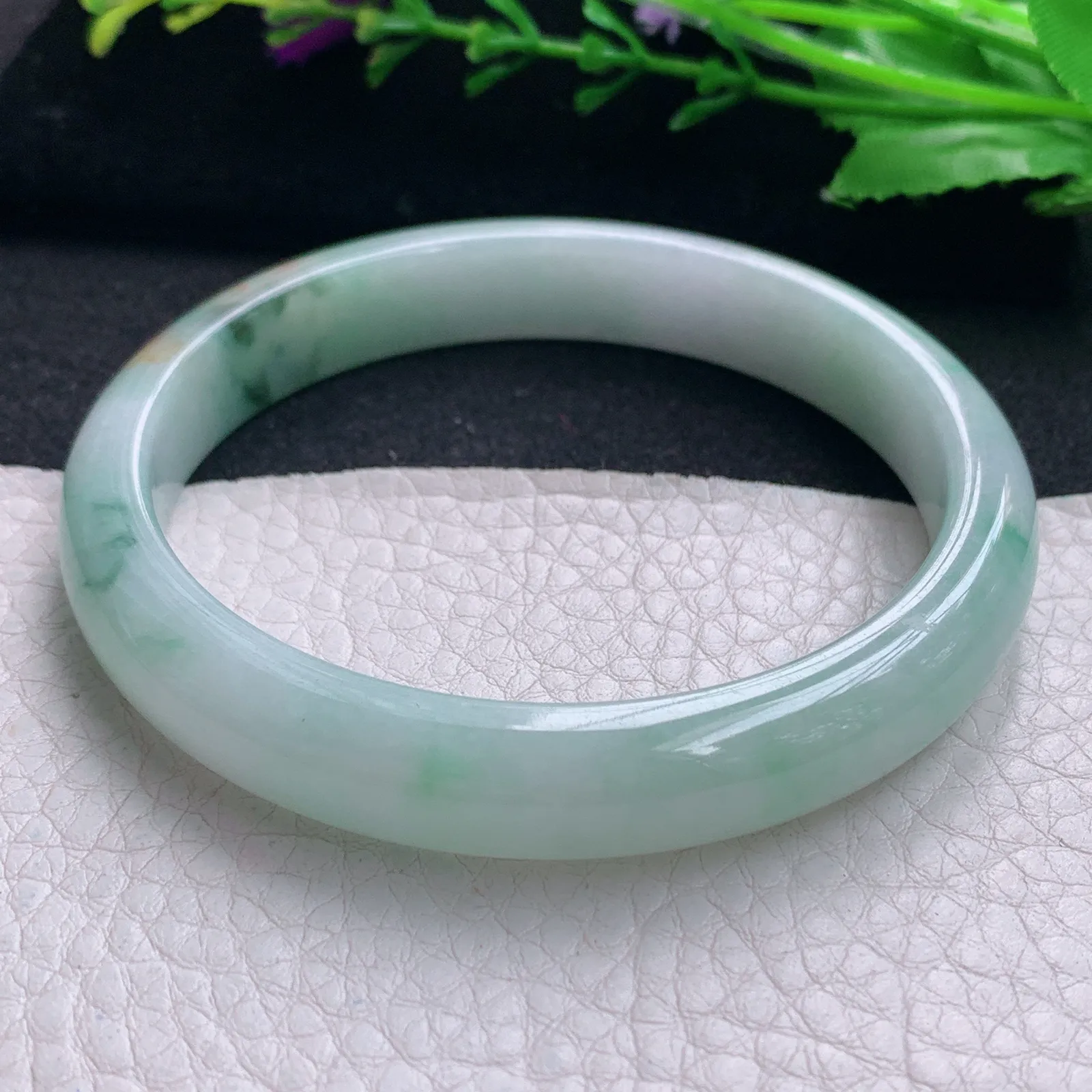 js大圈口61*11*7.3平安镯 天然缅甸翡翠三彩水润玉手镯 宽边玉手环