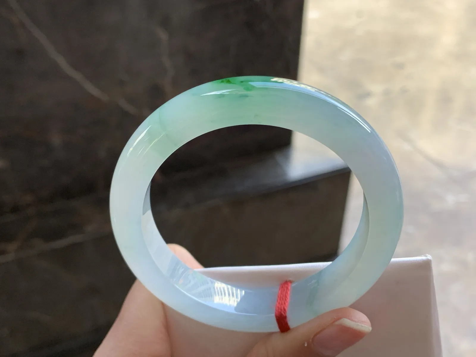 55.5-12.7-8.9

飘绿手镯^_^清新