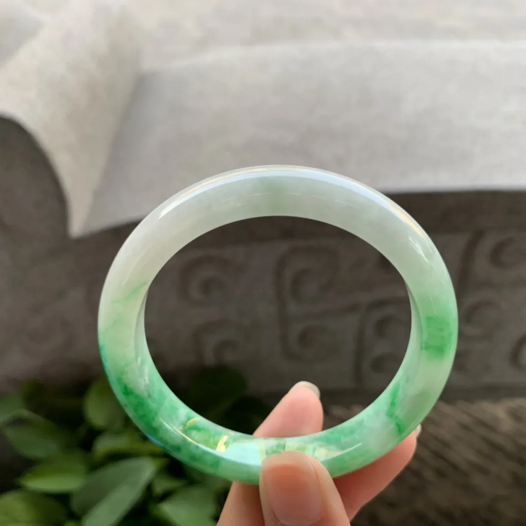 圈口55.3-11.4-8 【辣阳绿正圈手镯】正圈55 56可戴