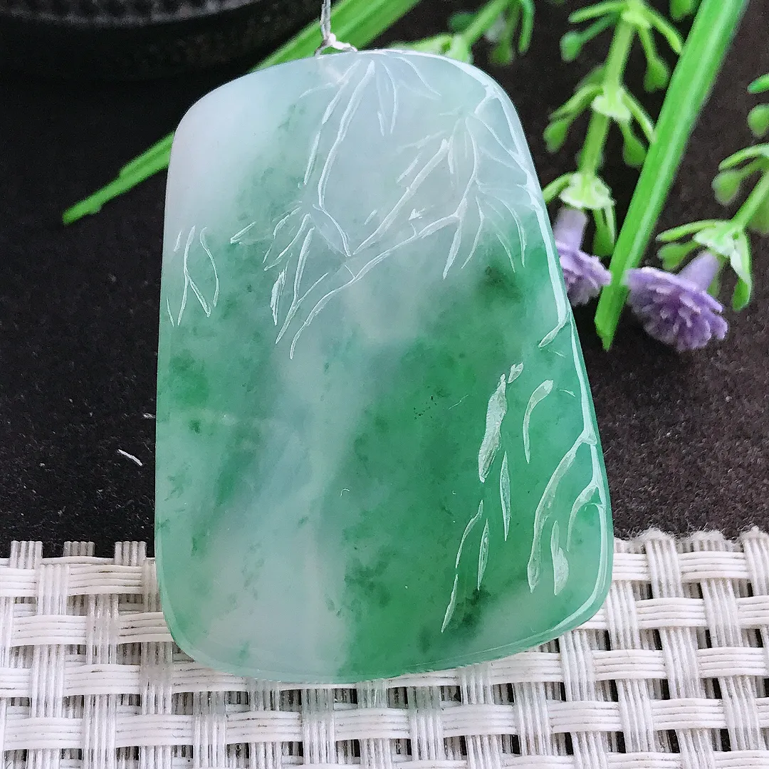 实拍A货翡翠48.6/35.3/5.6老坑冰胶果冻飘绿赐福观音吊坠翡翠玉观音挂件