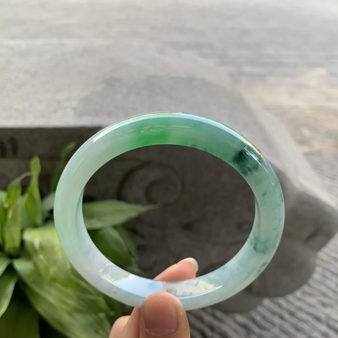 大圈口63.4-11.5-9.1 【阳绿飘花正圈手镯】正圈63 64可戴