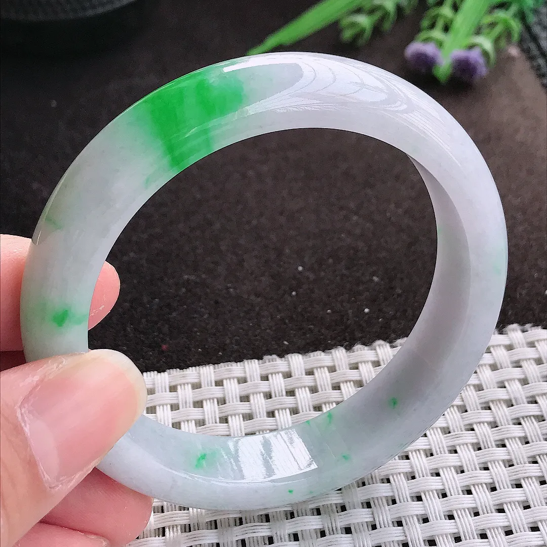 实拍A货翡翠56.5/13.2/8.2老坑冰润辣绿飘阳绿手镯宽边翡翠玉镯女款