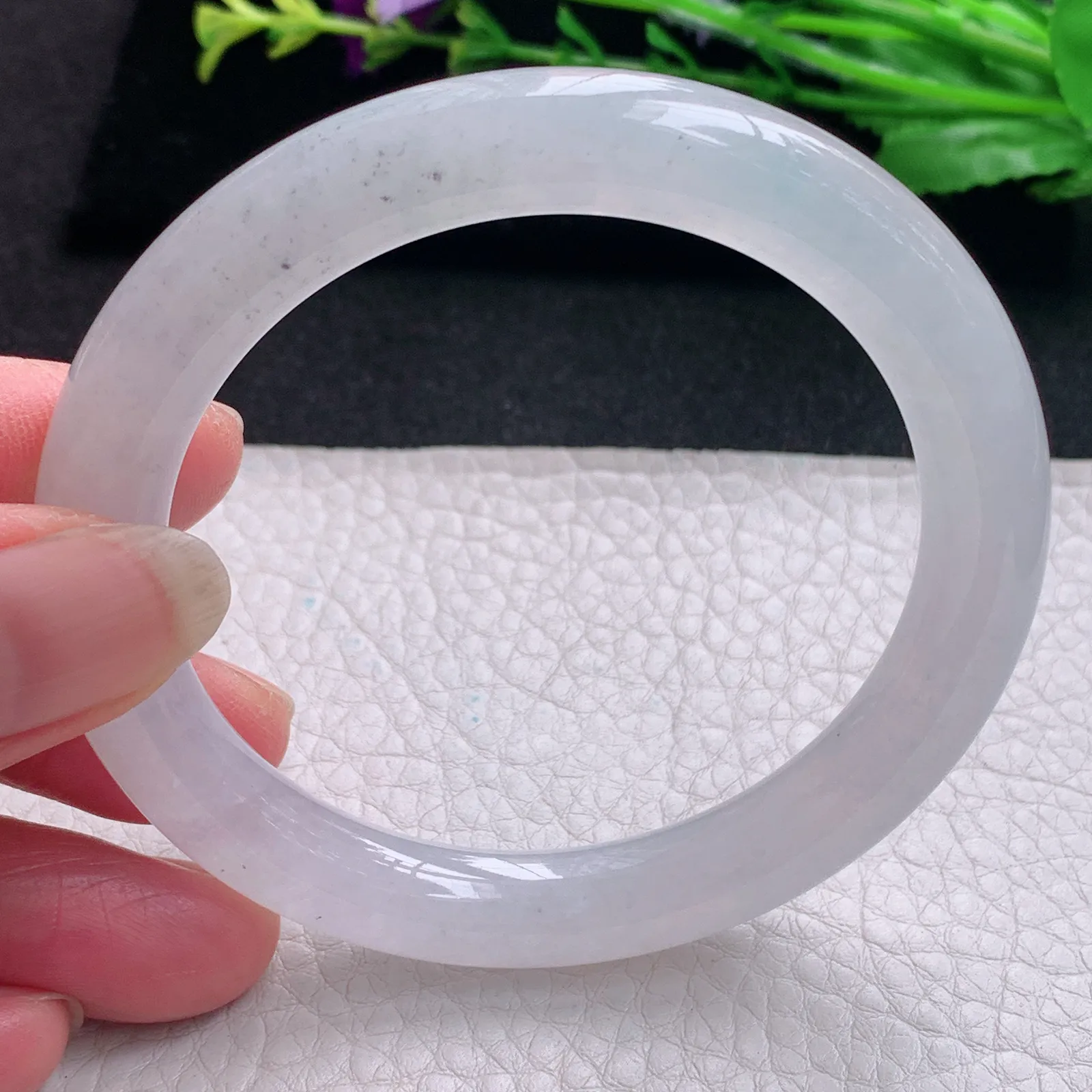 nr实拍56*9.3美人镯 天然缅甸翡翠冰纯玉手镯 圆条美人镯