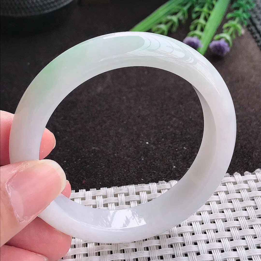 实拍A货翡翠55.5/12.8/8.5老坑冰润起胶浅绿手镯宽边翡翠玉镯女款