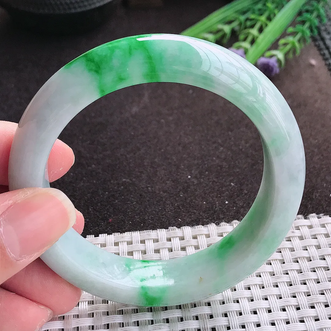 实拍A货翡翠57.5/15/9.7轮胎镯老坑精美飘阳绿辣绿手镯宽边翡翠玉镯女款