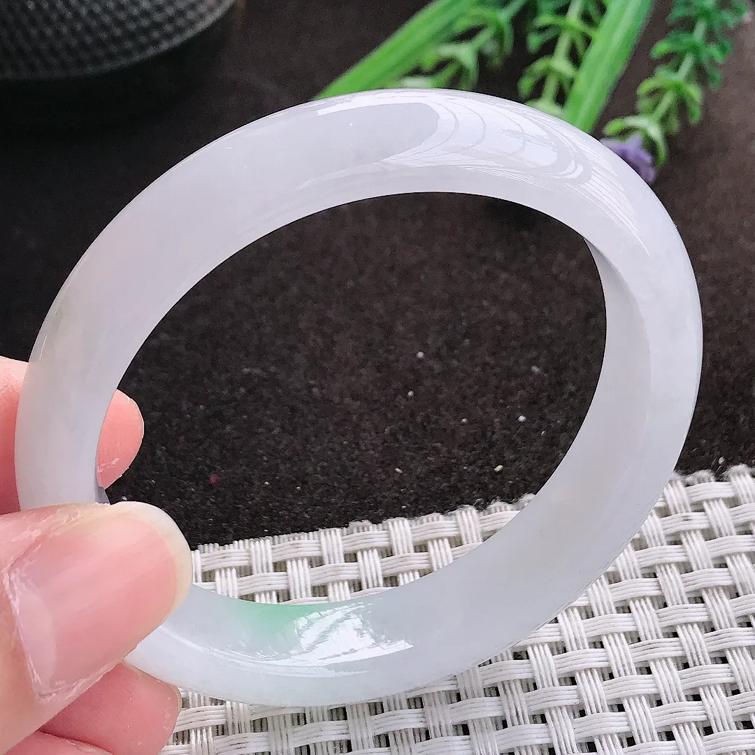 实拍A货翡翠54.5/49.5/13/7.7老坑冰胶果冻白净贵妃手镯宽边翡翠玉镯女款