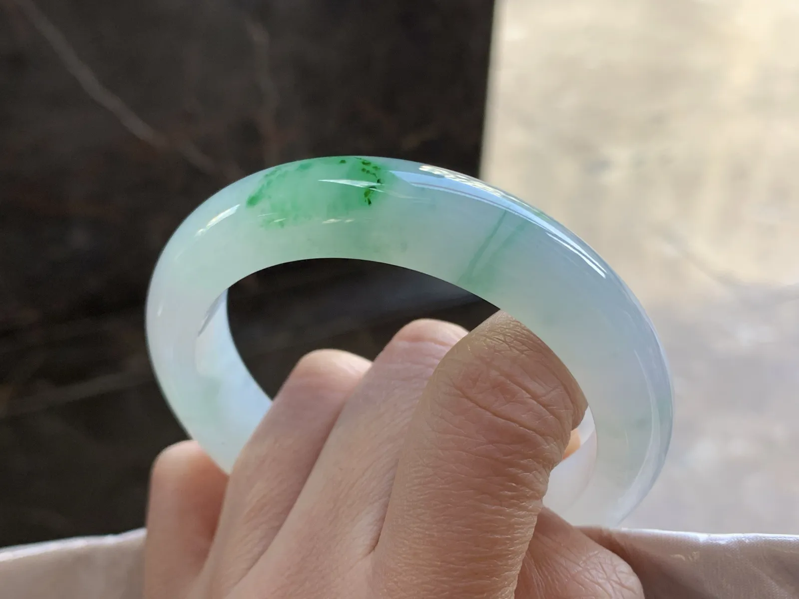 55.5-12.7-8.9

飘绿手镯^_^清新