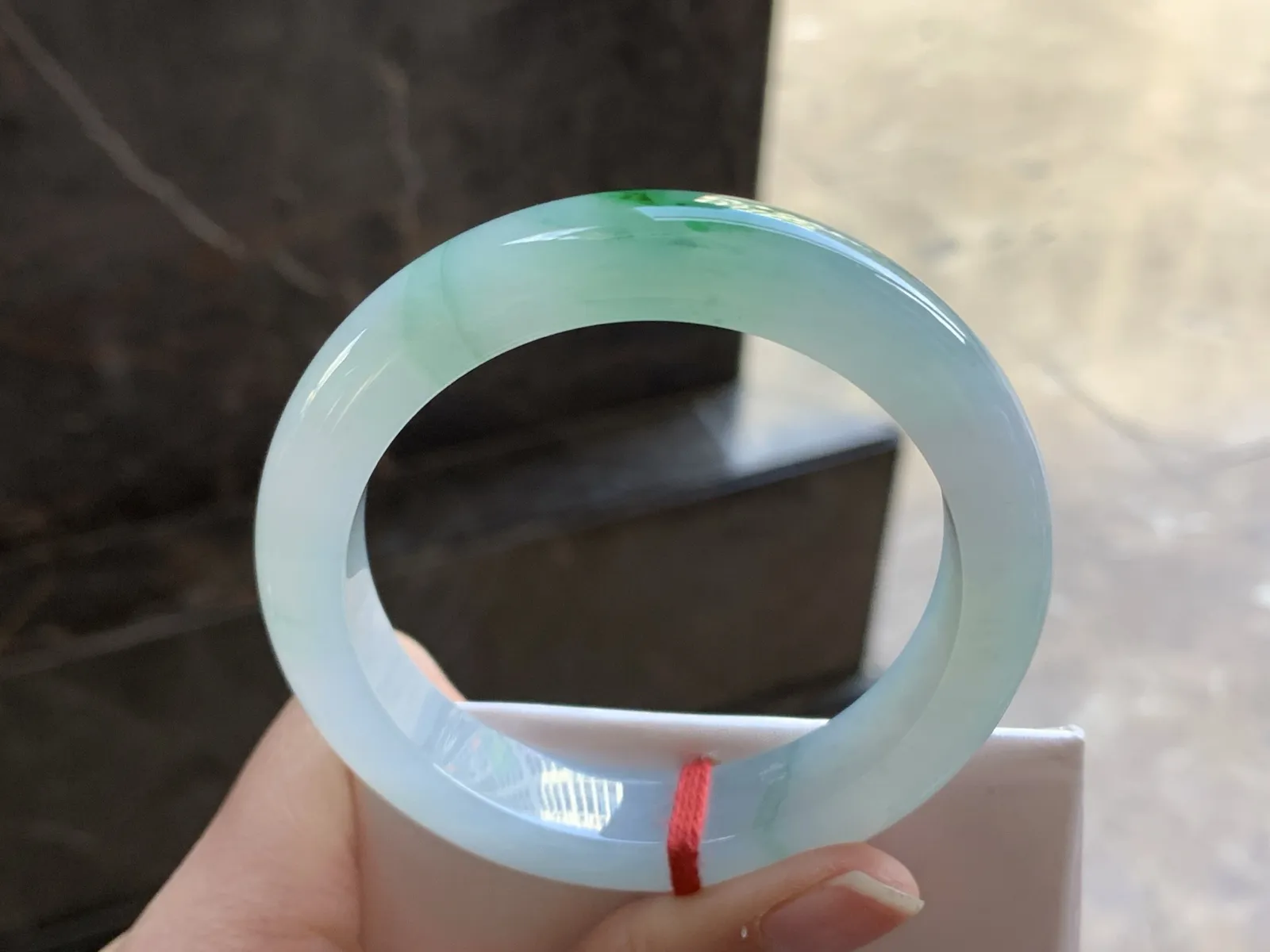 55.5-12.7-8.9

飘绿手镯^_^清新