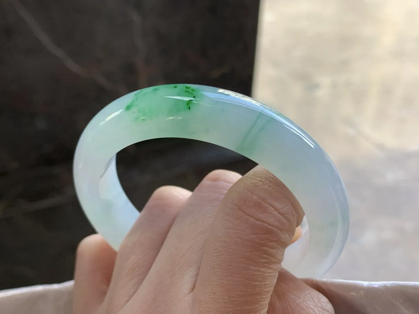 55.5-12.7-8.9

飘绿手镯^_^清新