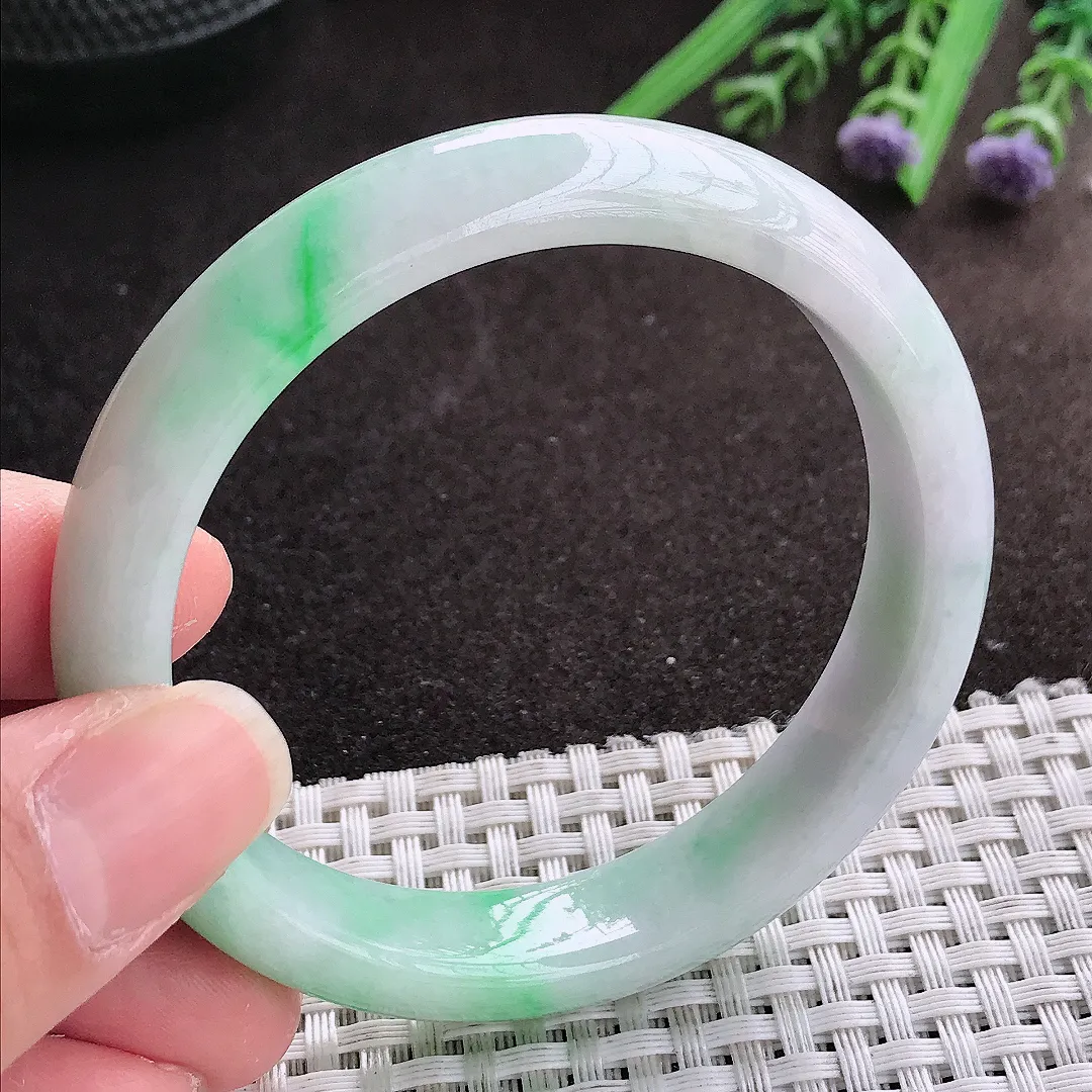 实拍A货翡翠56.5/12.3/7.8老坑精美飘阳绿手镯宽边翡翠玉镯女款