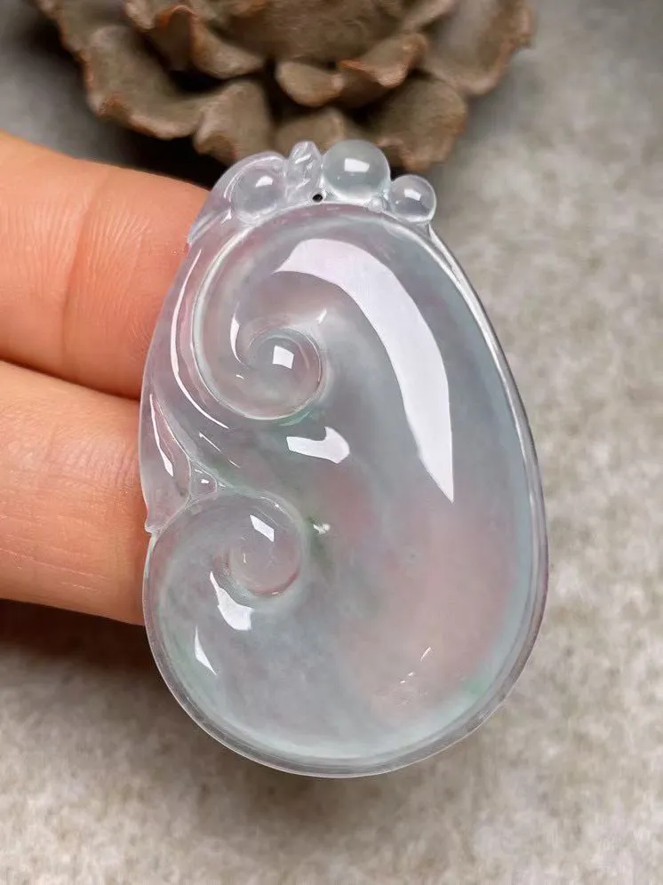 冰种飘花【平安扣】吊坠，种水好，玉质细腻 ，卖相好.