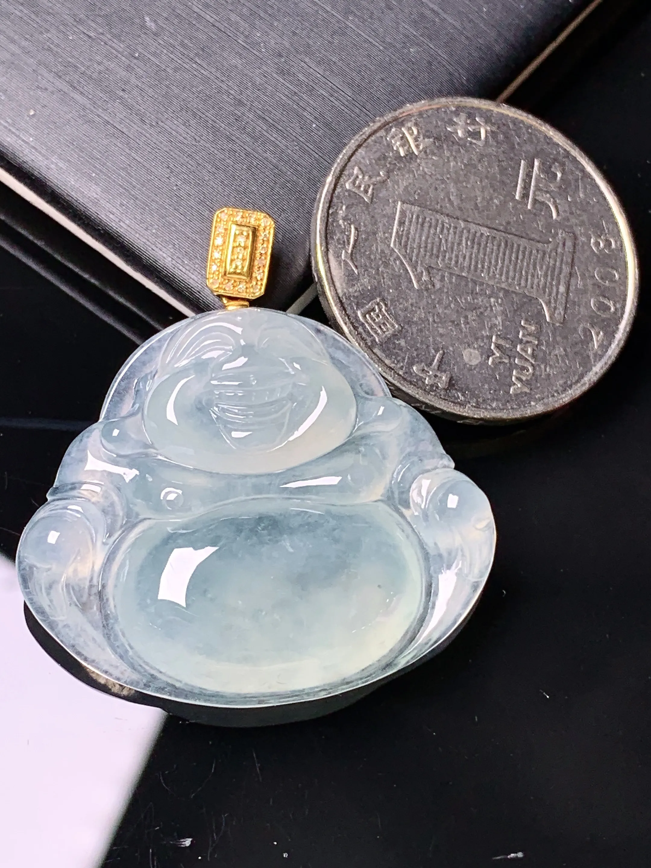 18k金钻镶嵌冰种佛公吊坠 玉质细腻 色泽艳丽清新 整体尺寸34.3*32.2*6.2