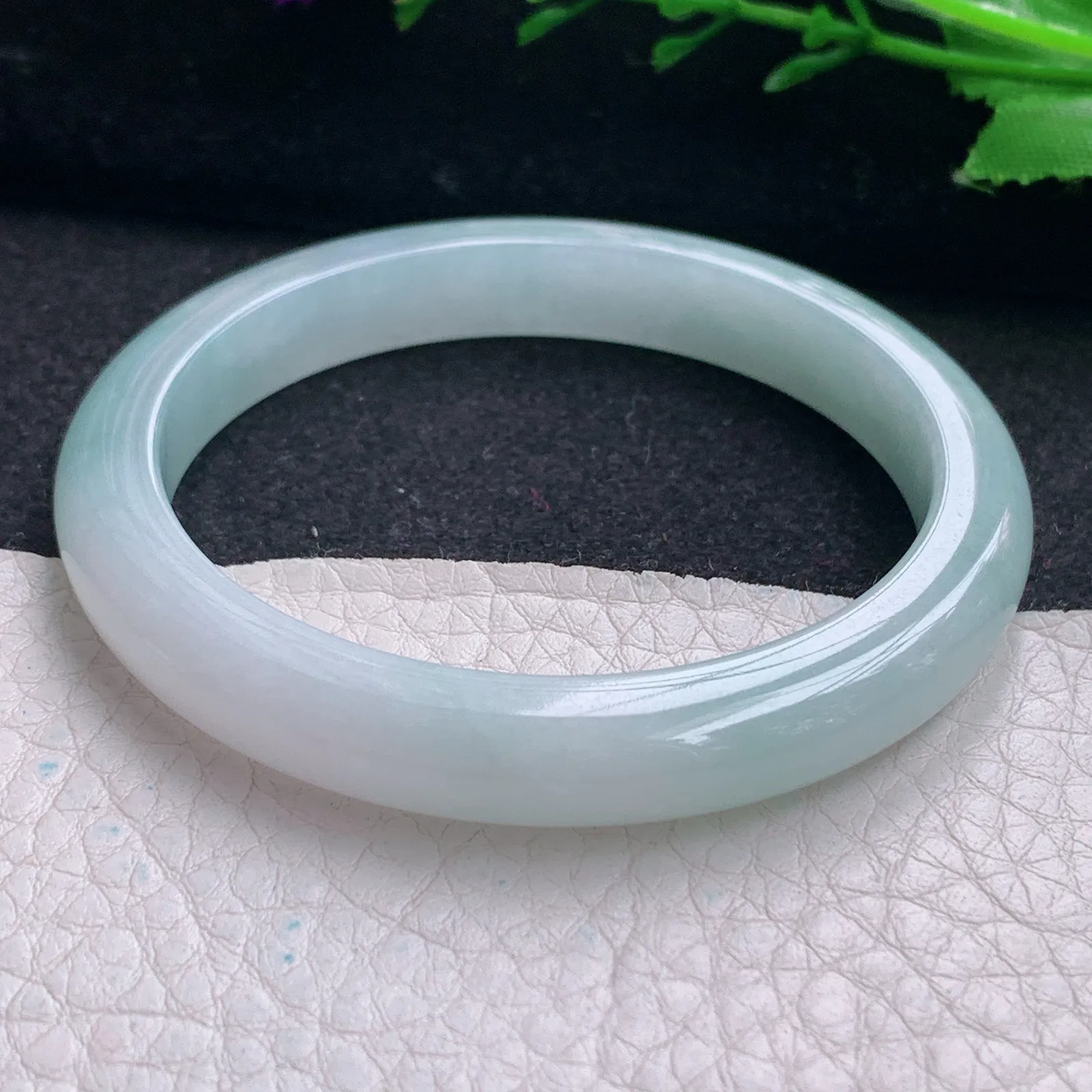 nr小圈口51.5*8.3*7平安镯 天然缅甸翡翠秀气水润玉手镯 宽边玉手环