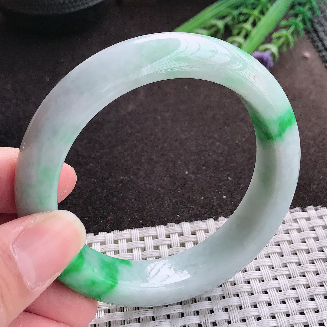 实拍A货翡翠57.5/15/9.7轮胎镯老坑精美飘阳绿辣绿手镯宽边翡翠玉镯女款